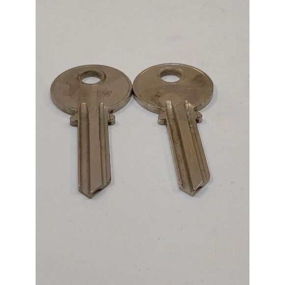 Vintage Keys ILCO 999  Key Blanks Uncut Rocky Mount N.C. Made In  USA lot of 2 - Picture 4 of 14